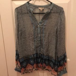 Lucky Brand never wore blouse